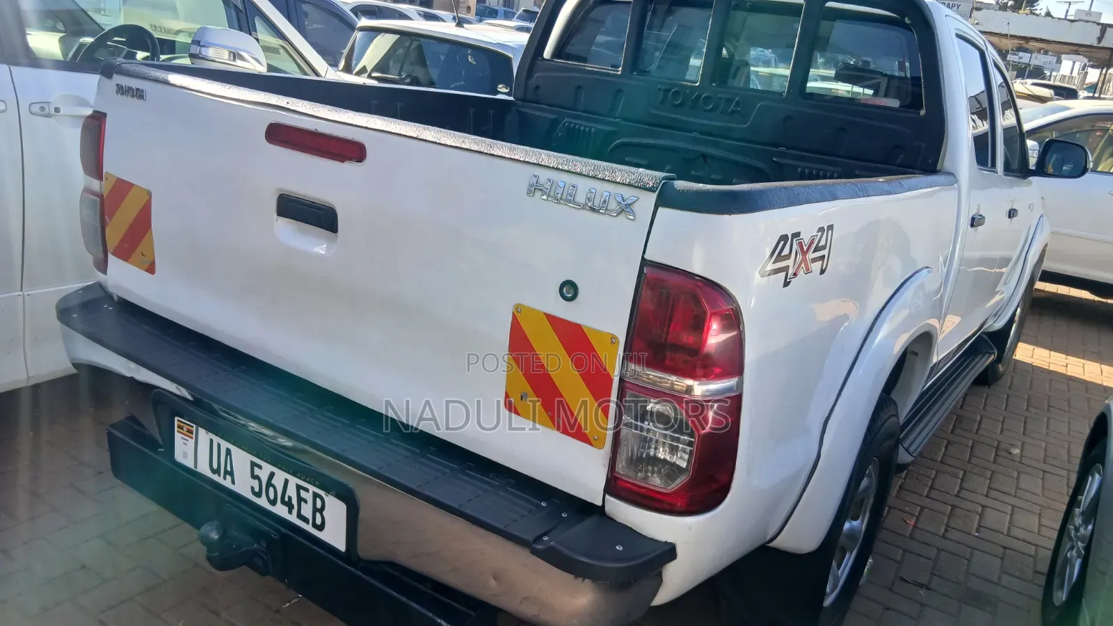 Toyota Hilux 2008 White