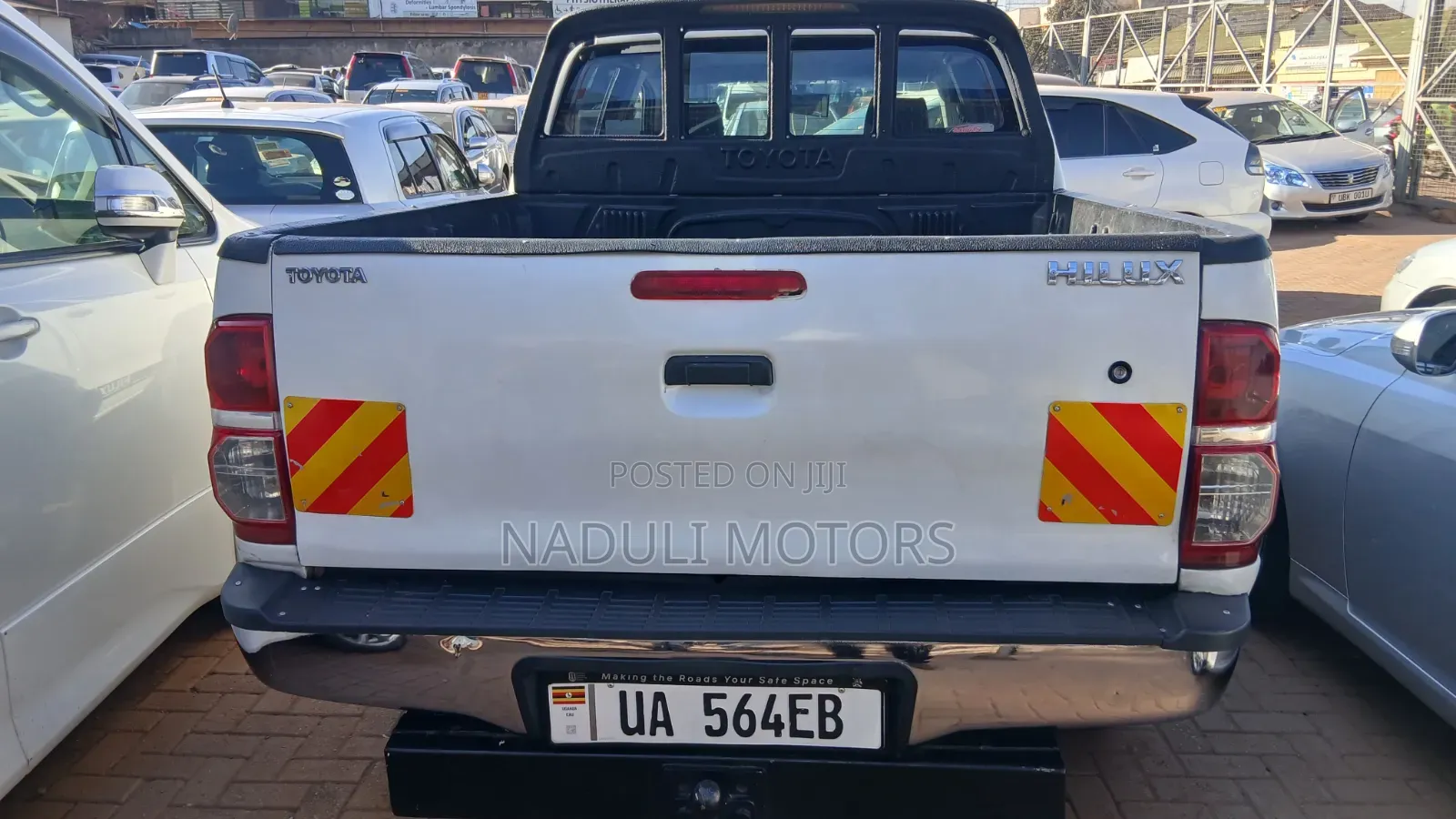 Toyota Hilux 2008 White
