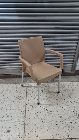 Multi Plained Back Plastic Chairs Plastic Chairs