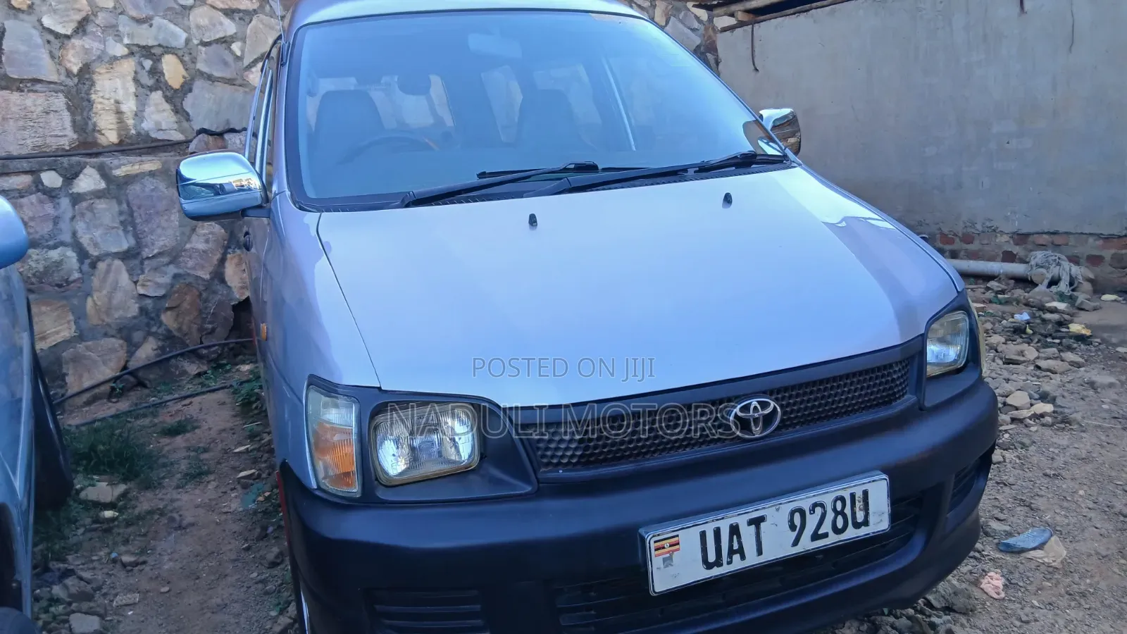 Toyota Noah 2002 Silver