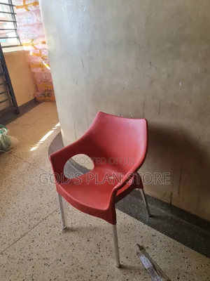 Red Steel Legs Plastic Chairs Plastic Chairs