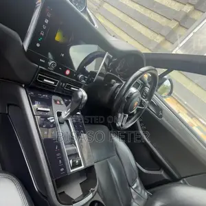 Porsche Macan 2016 Green