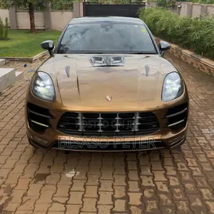 Porsche Macan 2016 Green