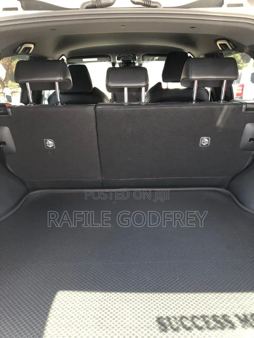 Toyota Harrier 2009 Silver