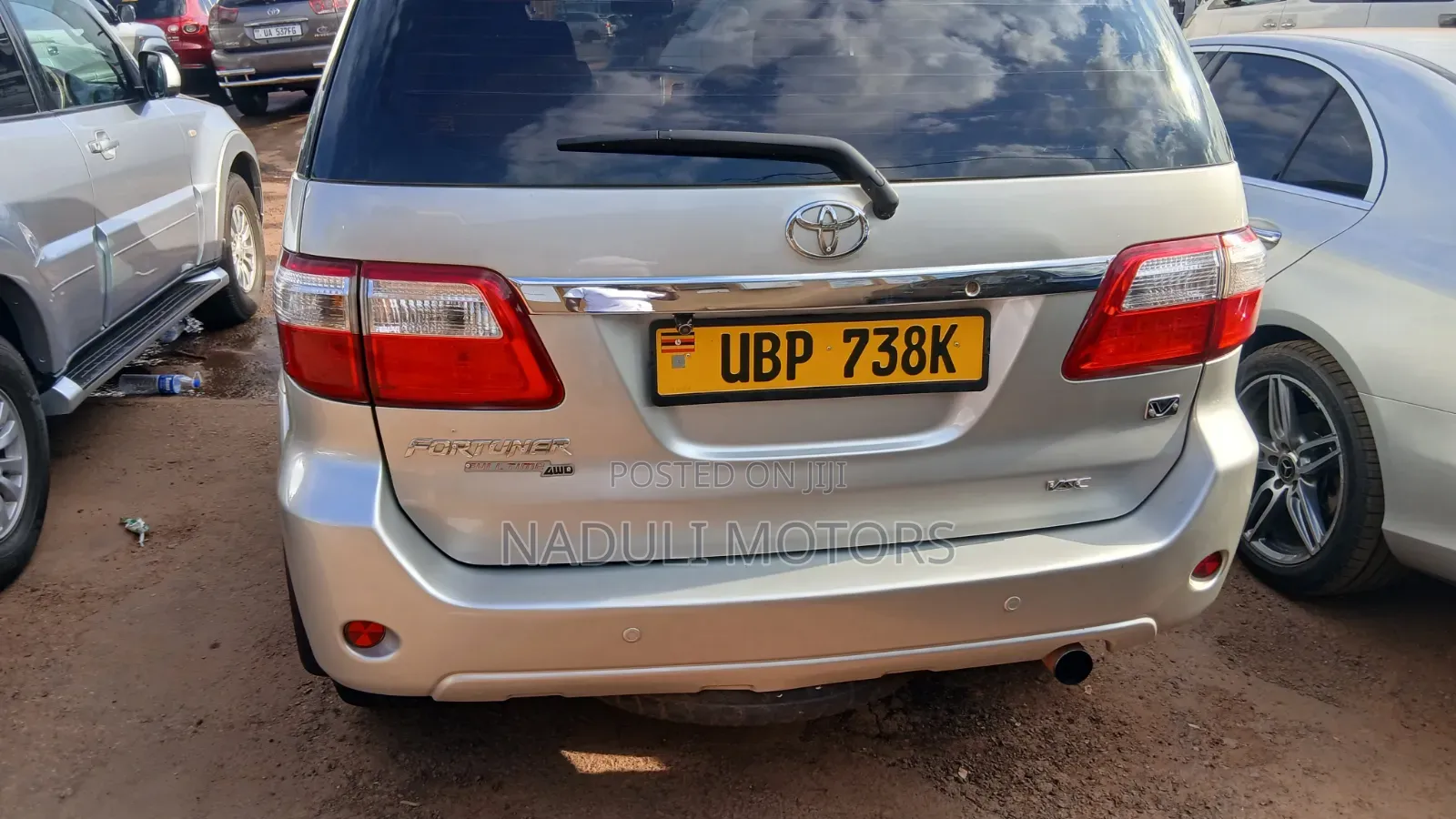 Toyota Fortuner 2011 Silver