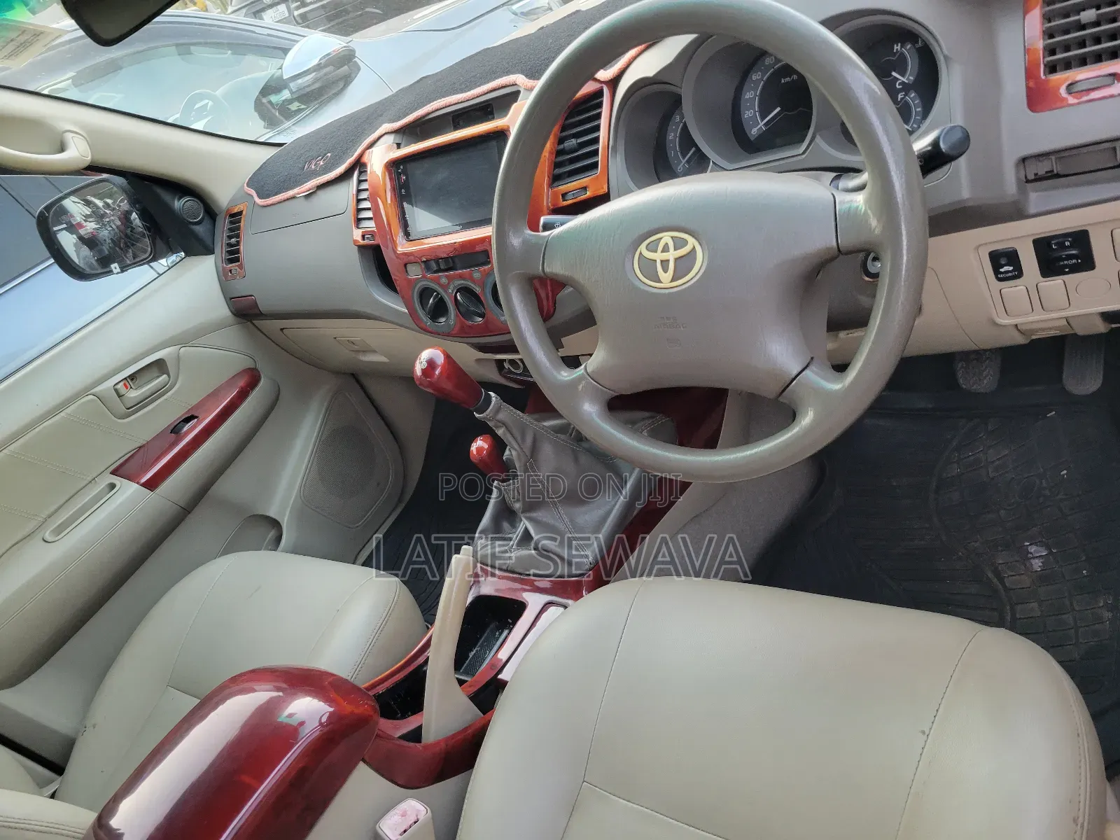 Toyota Hilux 3.0 D-4D 4x4 2012 Silver