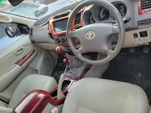 Toyota Hilux 3.0 D-4D 4x4 2012 Silver