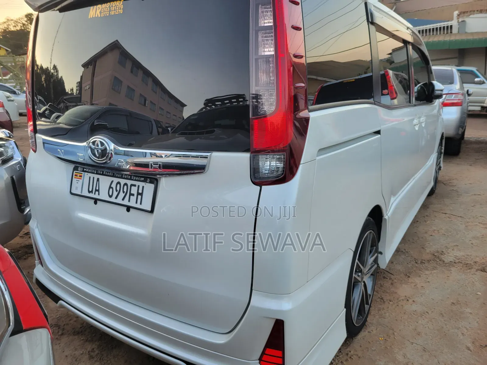 New Toyota Noah 2.0 FWD (6 Seater) 2014 White
