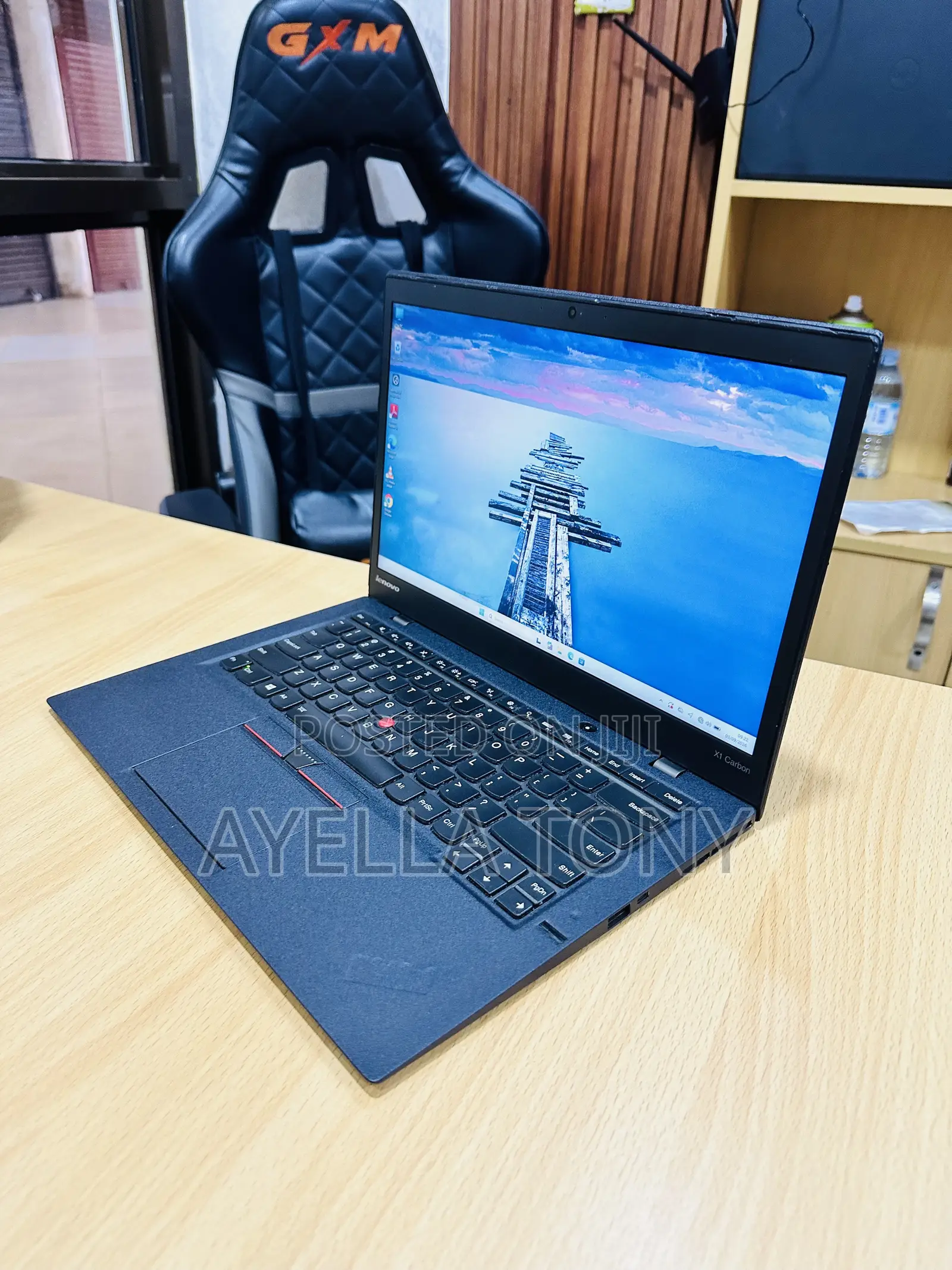 New Laptop Lenovo ThinkPad T490s 16GB Intel Core i7 SSD 512GB