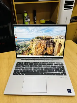New Laptop HP EliteBook 860 G10 16GB Intel Core Ultra 5 SSD 512GB