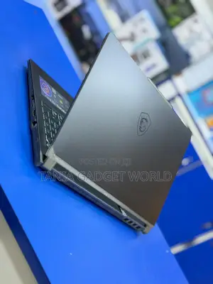 New Laptop MSI Cyborg 15 16GB Intel Core i7 SSD 1T