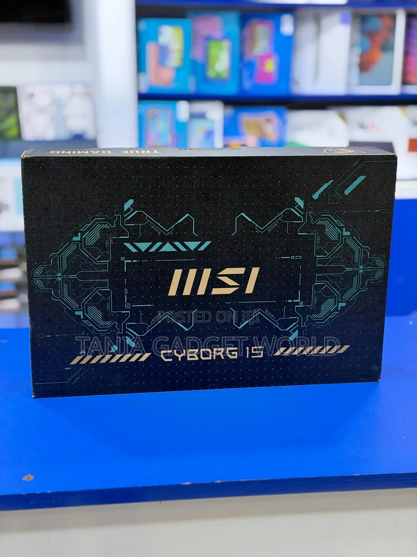 New Laptop MSI Cyborg 15 16GB Intel Core i7 SSD 1T
