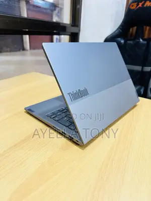 New Laptop Lenovo ThinkBook 14 G8 IAL 16GB Intel Core Ultra 7 SSD 512GB