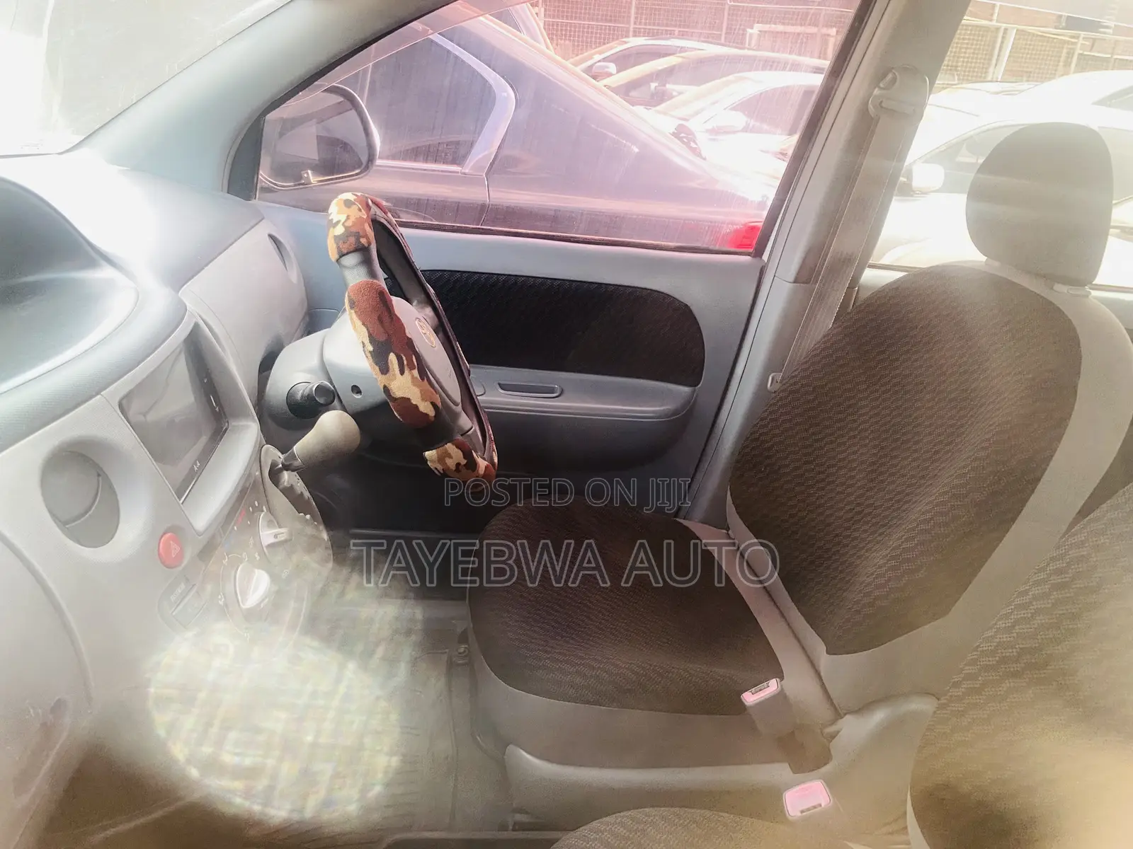 Toyota Sienta 2007