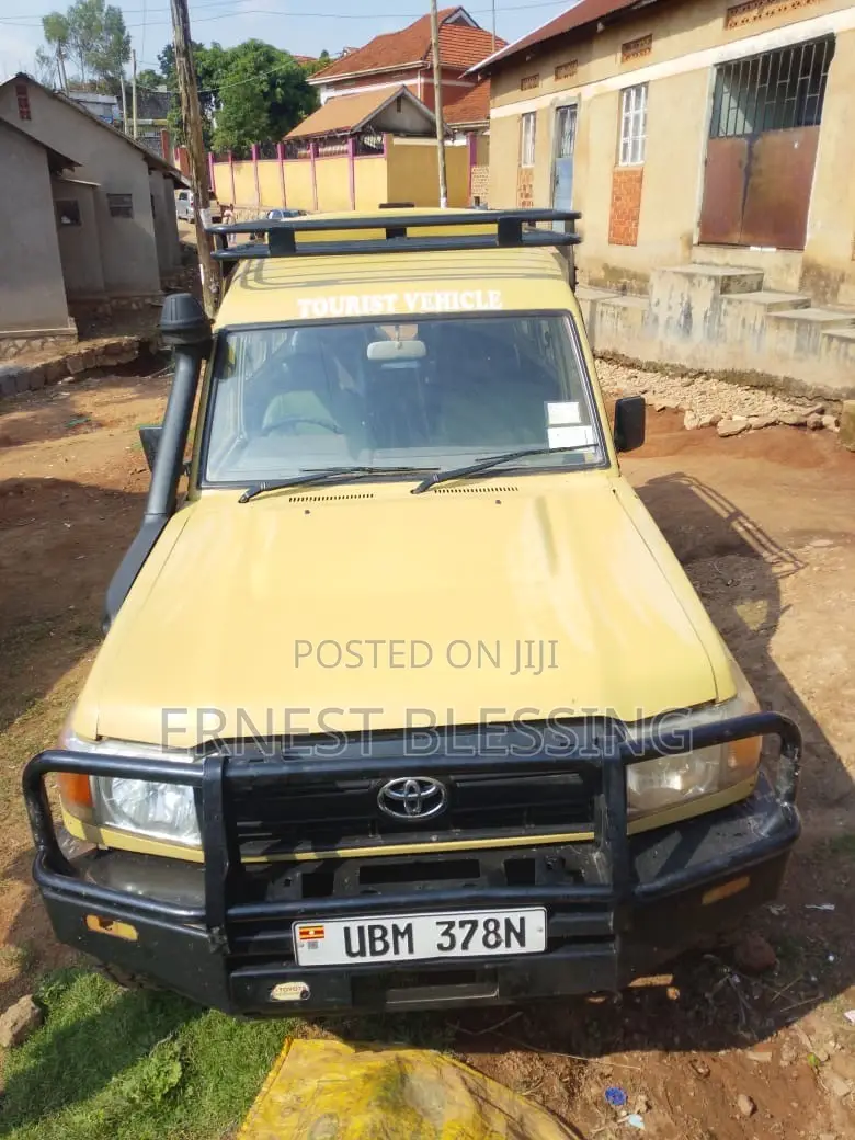 Toyota Land Cruiser 2009 Beige