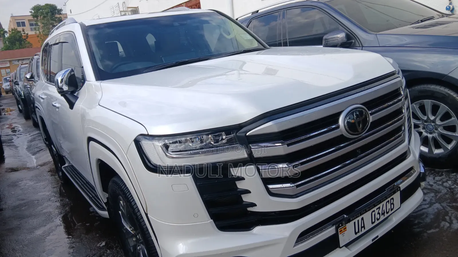 Toyota Land Cruiser Prado 2023 White