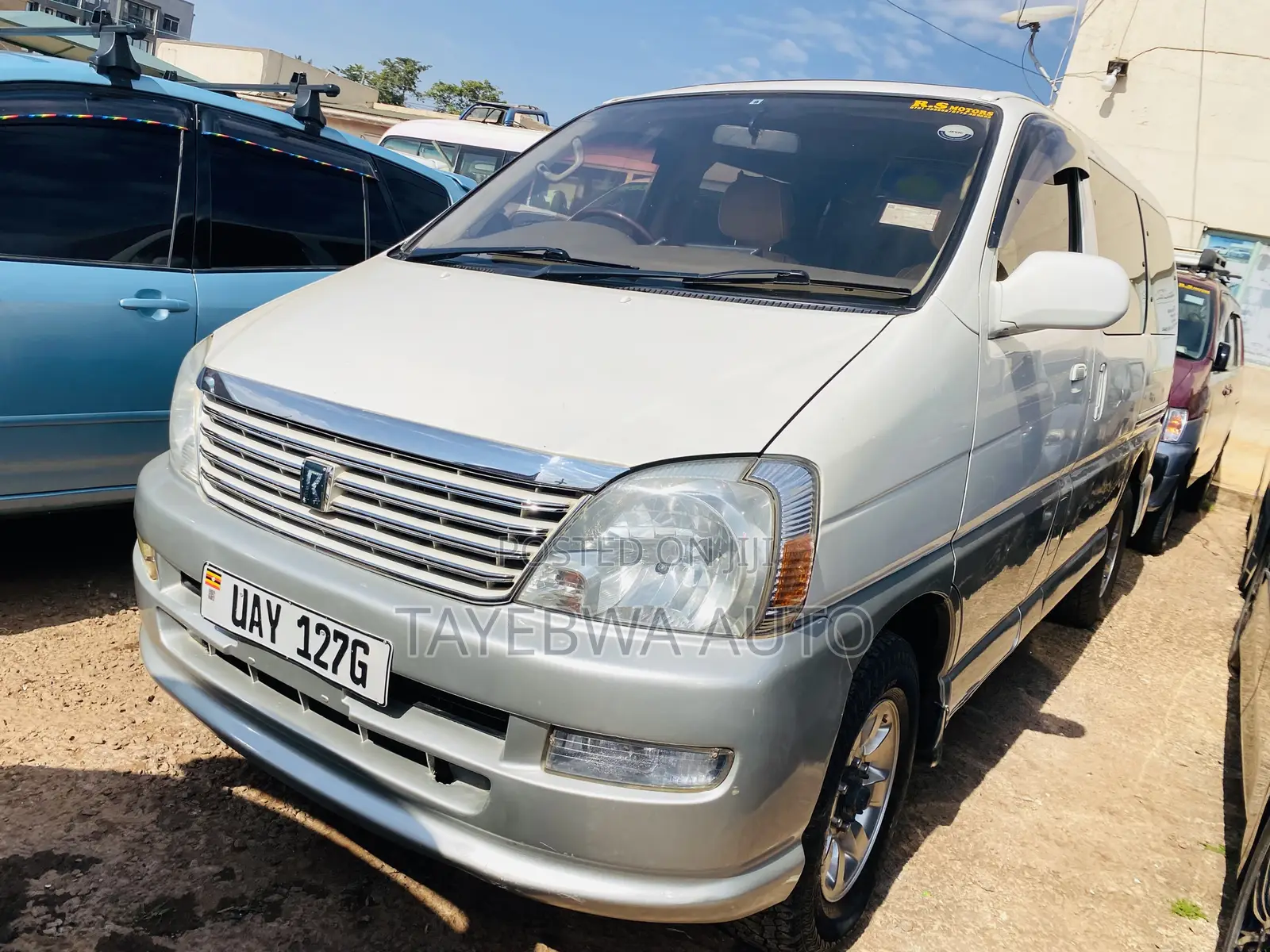 Toyota Regius 1998