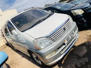 Toyota Regius 1998