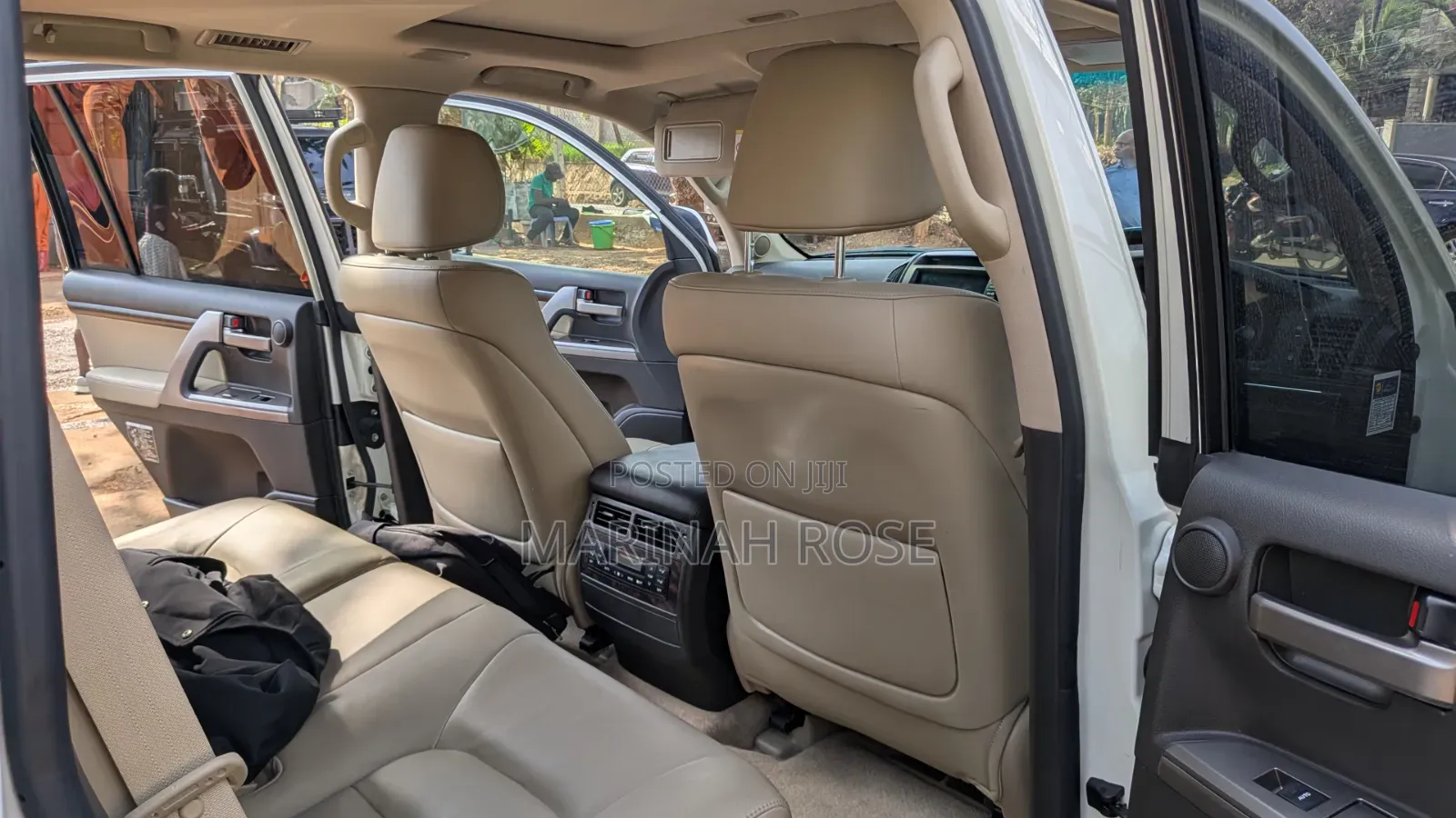 Toyota Land Cruiser 2012 White