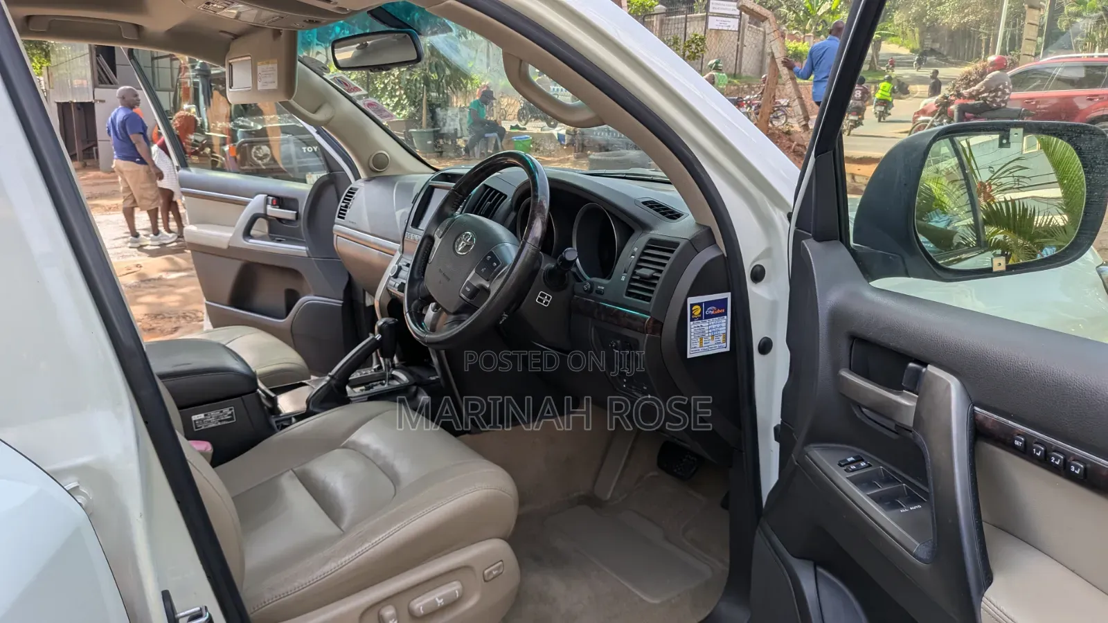 Toyota Land Cruiser 2012 White