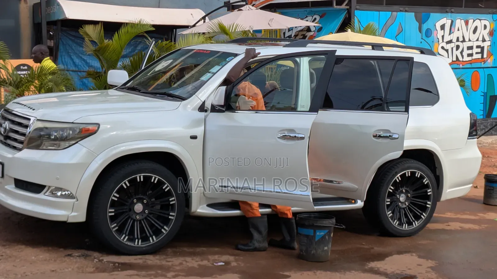 Toyota Land Cruiser 2012 White