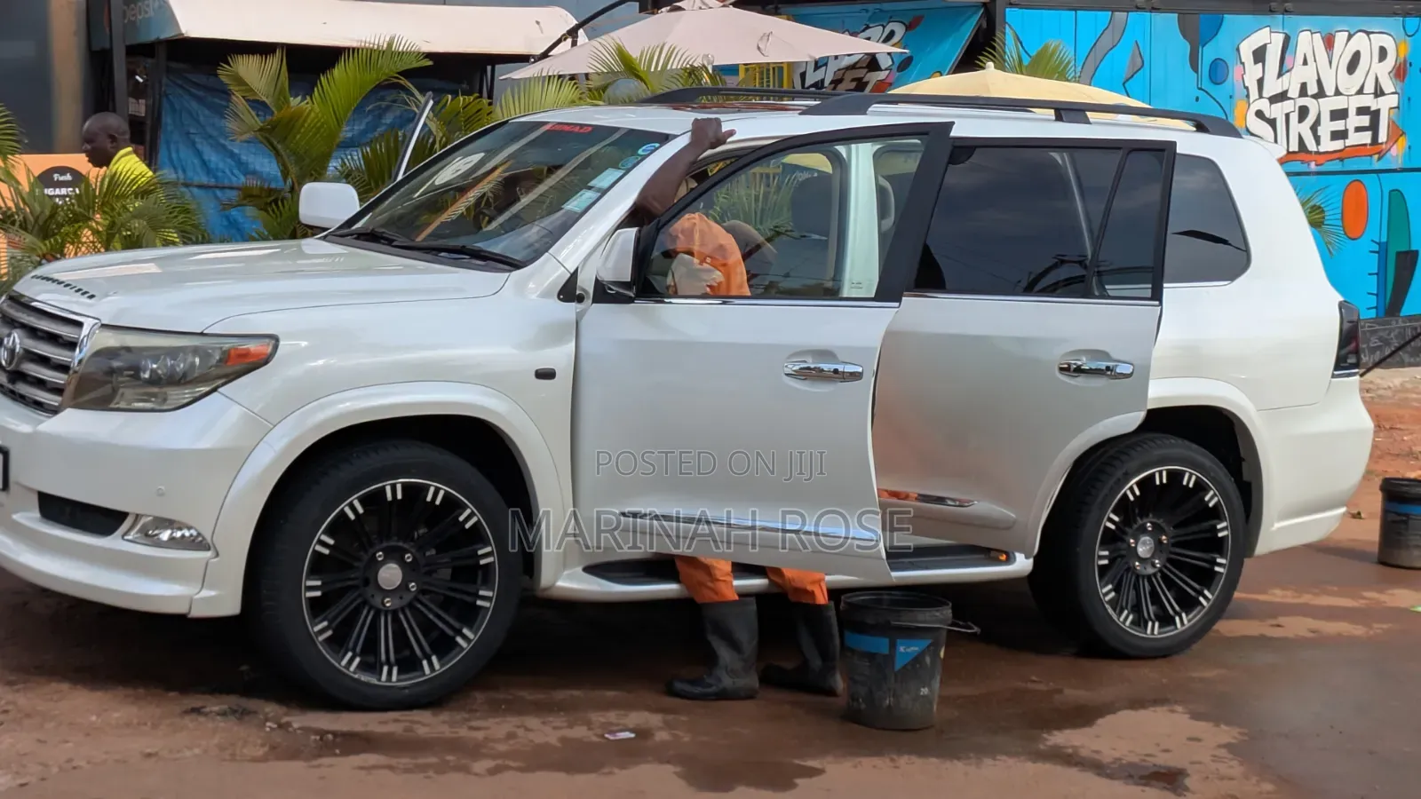 Toyota Land Cruiser 2012 White