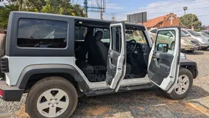 Jeep Wrangler 2018 White
