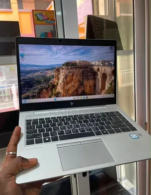 New Laptop HP EliteBook 840 G5 8GB Intel Core i5 SSD 256GB