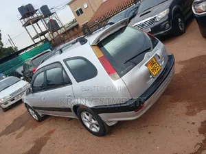 Toyota Carib 2000 Silver