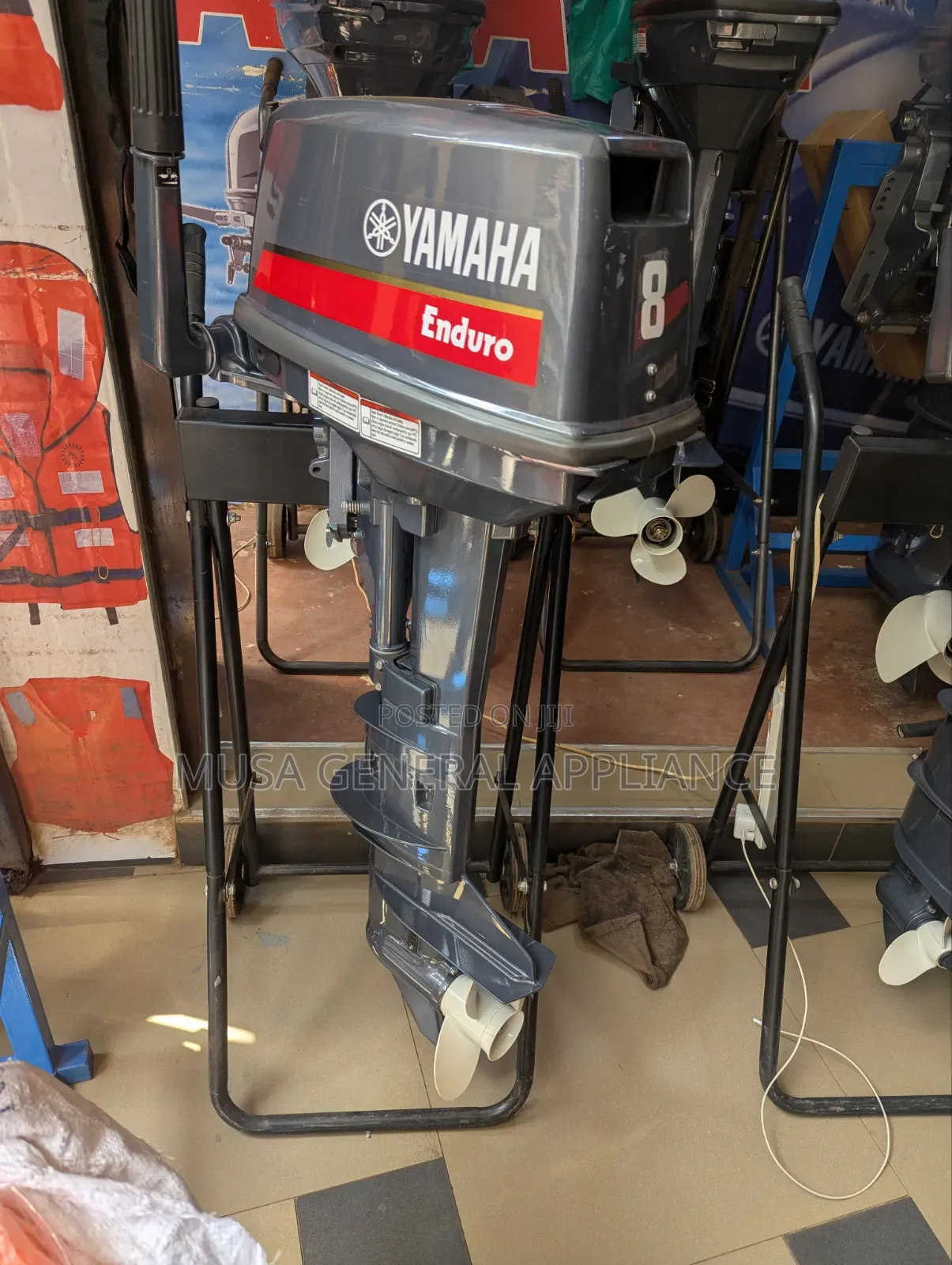 Yamaha Enduro 8HP 2-Stroke Outboard Boat Engine