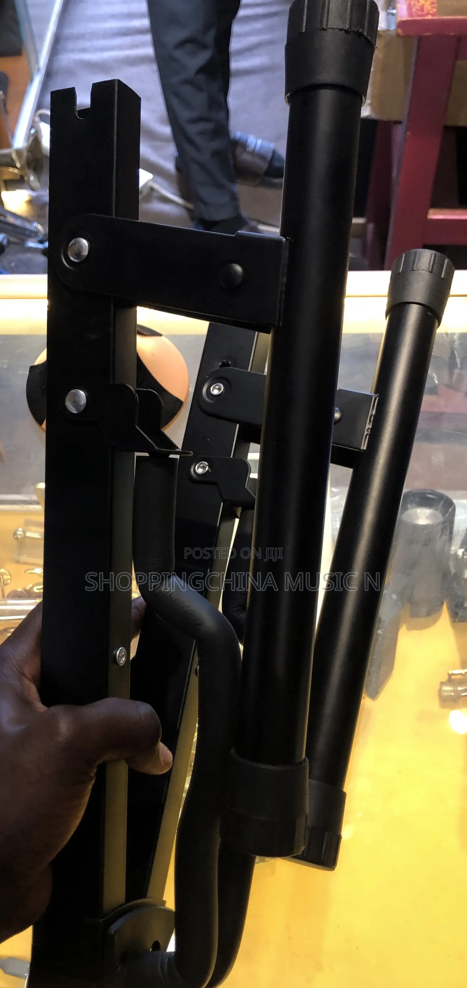 Guitar Stand