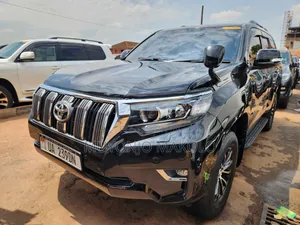 Toyota Land Cruiser Prado 2016 Black