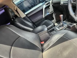 Toyota Land Cruiser Prado 2016 Black