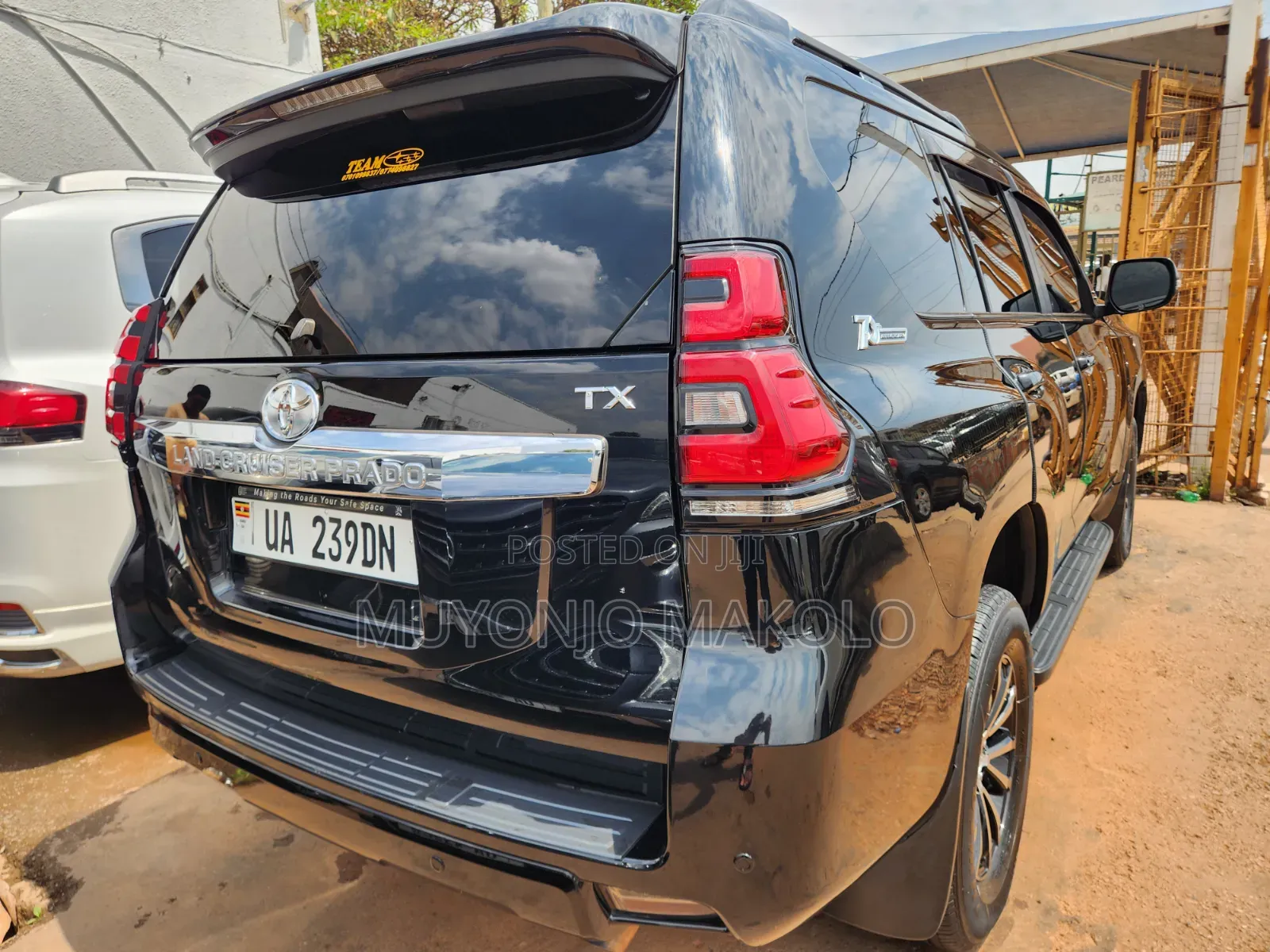 Toyota Land Cruiser Prado 2016 Black