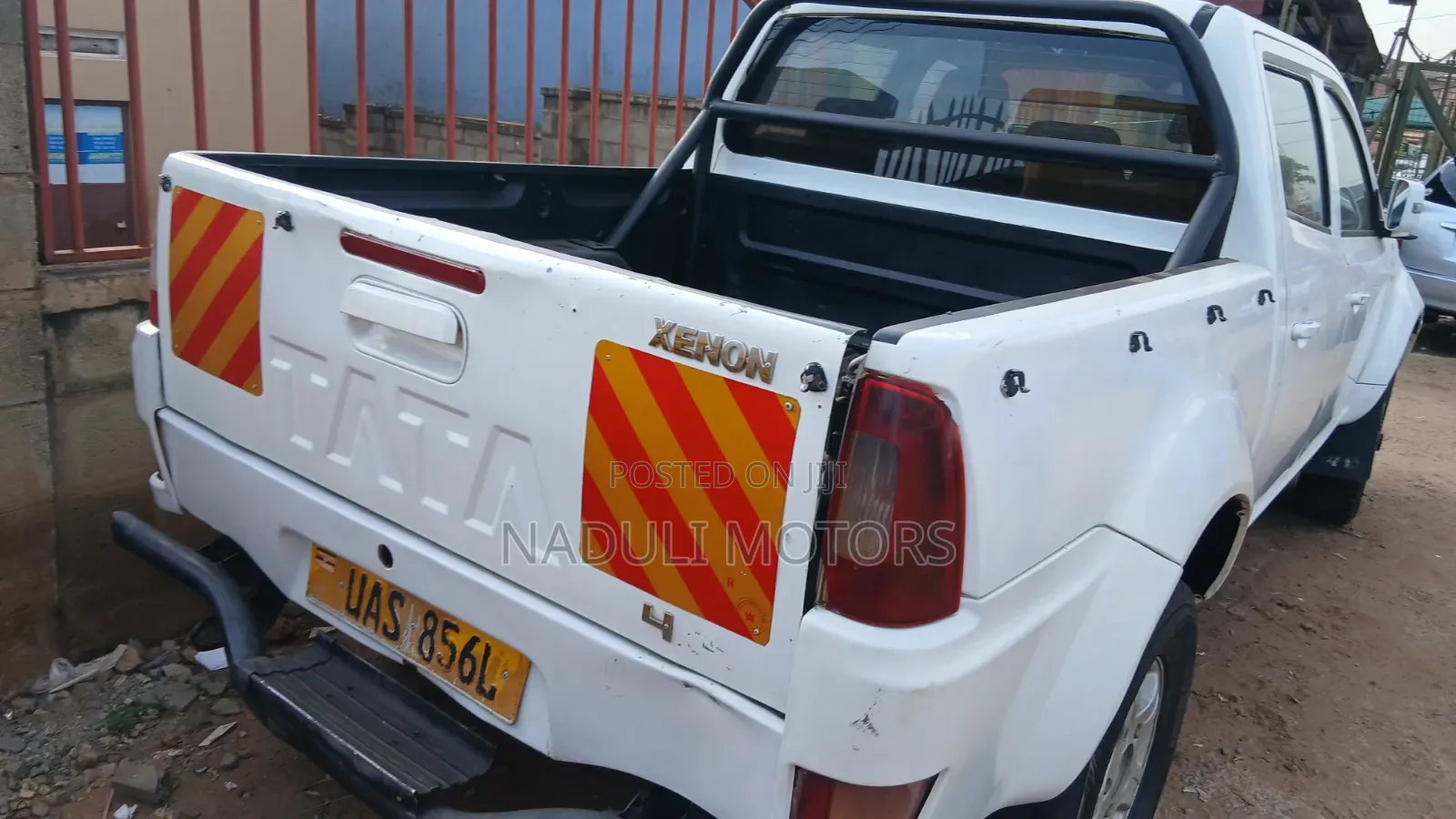 Tata Xenon 2007 White