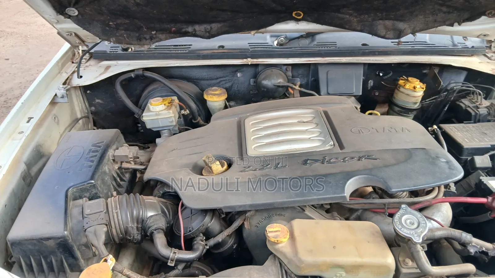 Tata Xenon 2007 White