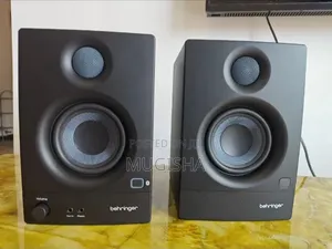 BEHRINGER Truth3.5BT Studio Monitors