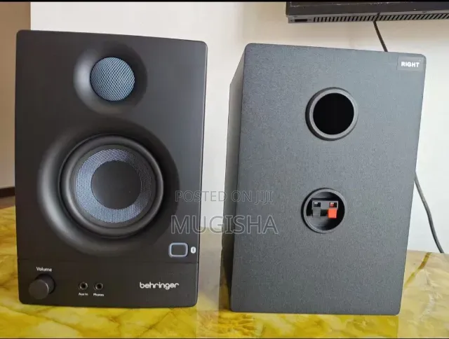 BEHRINGER Truth3.5BT Studio Monitors