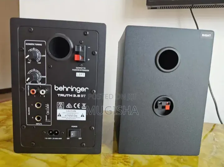 BEHRINGER Truth3.5BT Studio Monitors