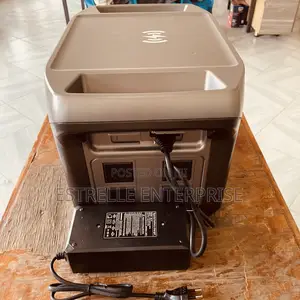 1500W Portable  Power  Station  25.6V LifePO4 Solar Generator