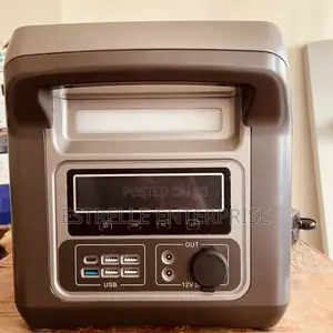 1500W Portable  Power  Station  25.6V LifePO4 Solar Generator