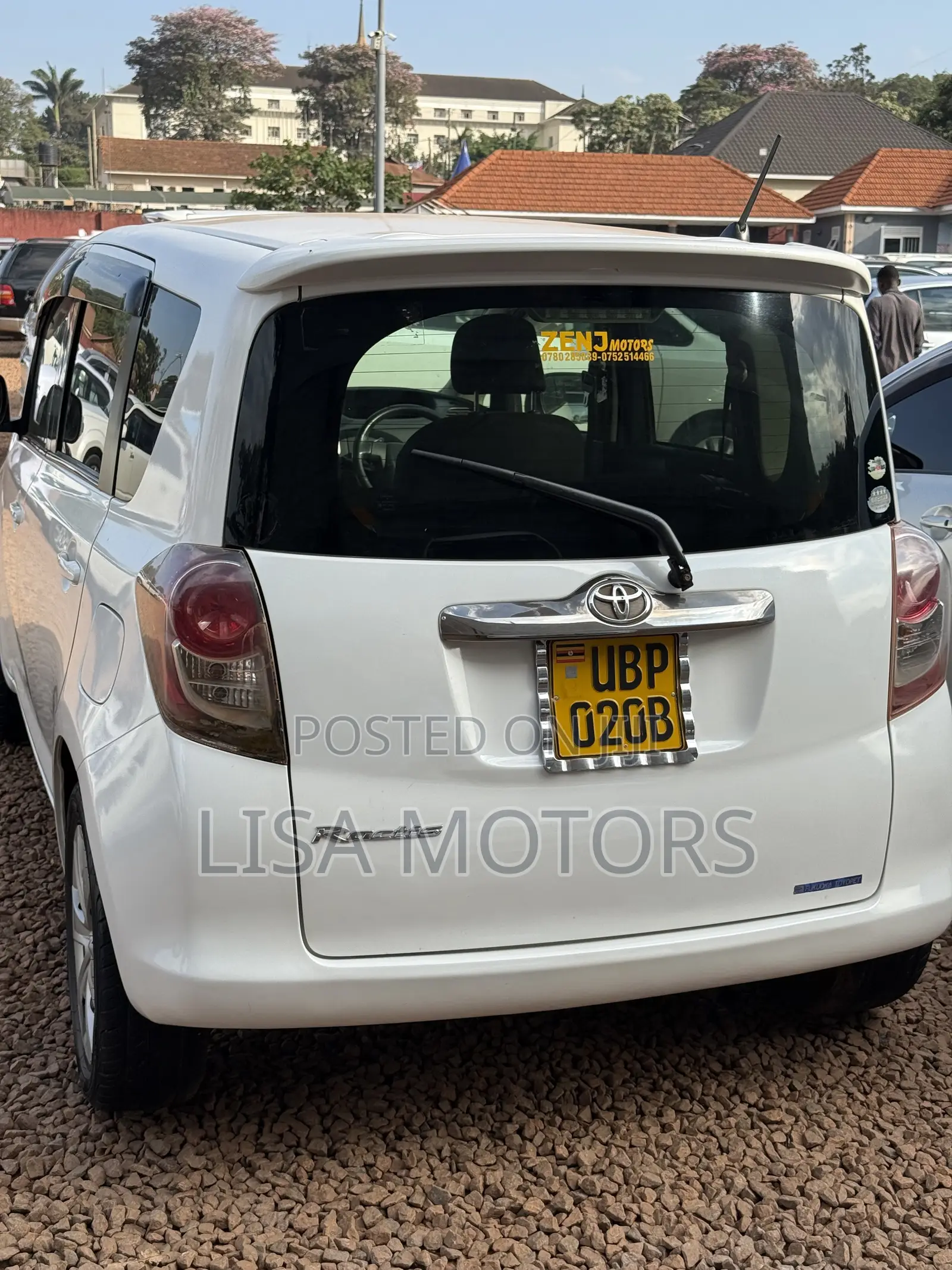 Toyota Ractis 1.5 AWD 2009 White