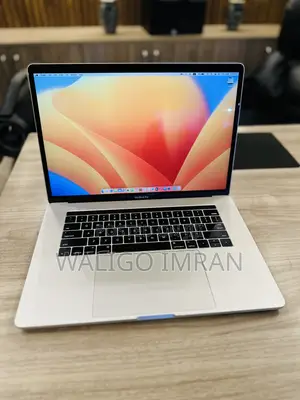 Laptop Apple MacBook Pro 2017 16GB Intel Core i7 SSD 1T