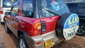 Toyota RAV4 Automatic 2000 Red