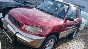 Toyota RAV4 Automatic 2000 Red