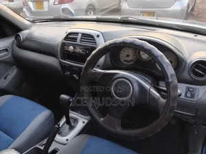 Toyota RAV4 2004 Blue