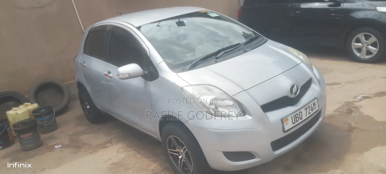 Toyota Vitz 2008 Silver