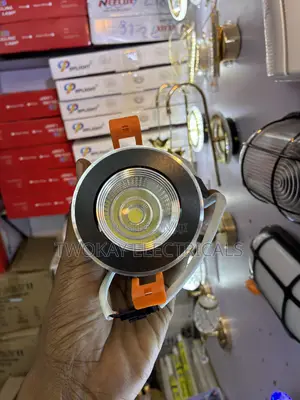 Black Metallic Spotlight White