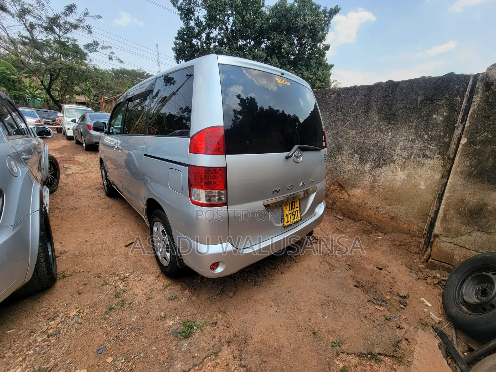 Toyota Noah 2006 Silver