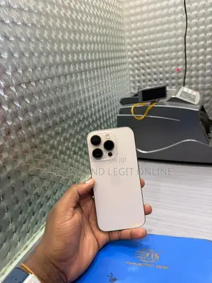Apple iPhone 16 Pro 128 GB Gold